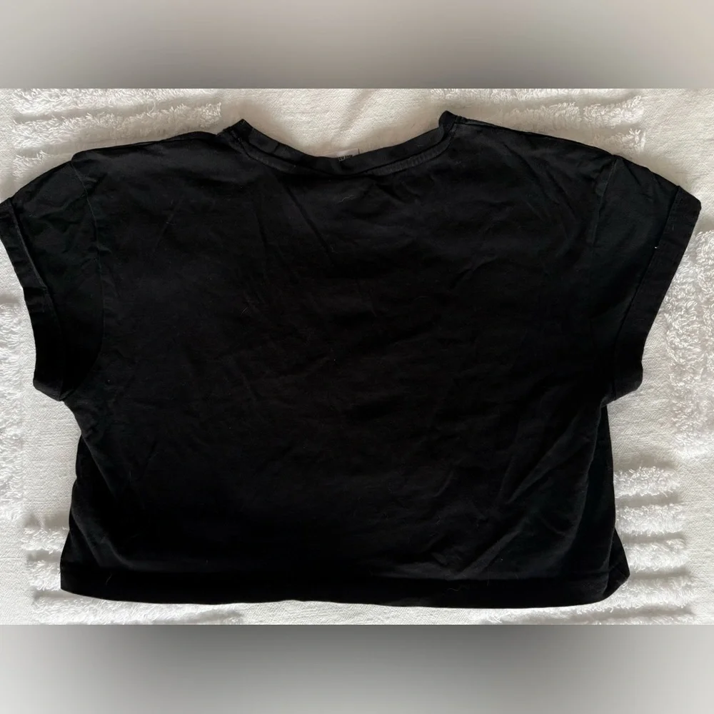 Gymshark Black Cropped Tee - Picture 4 of 4